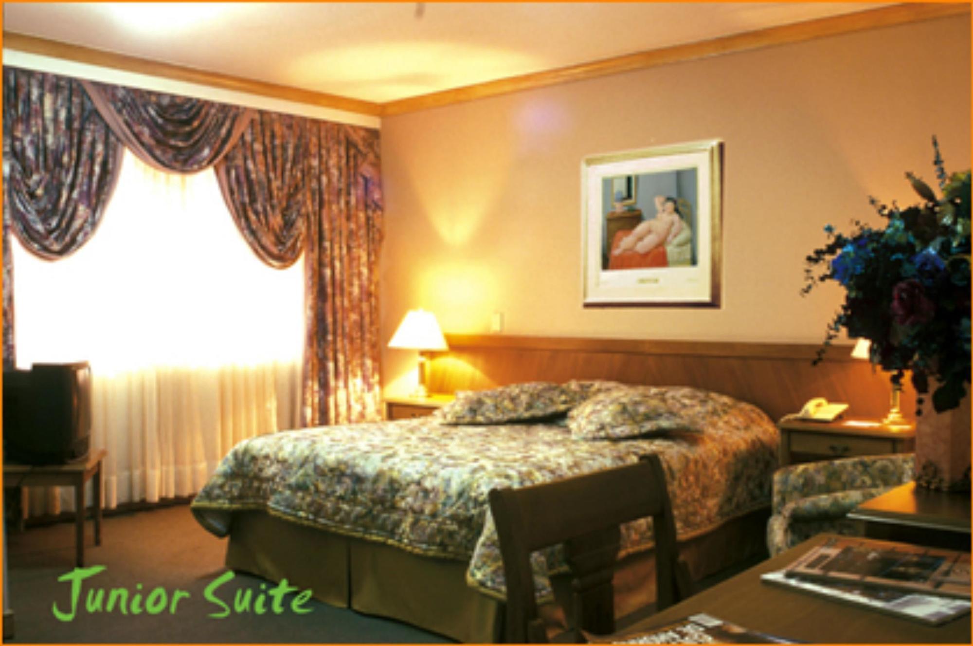 Ayenda 1235 Botero Hotel Medellin Ngoại thất bức ảnh