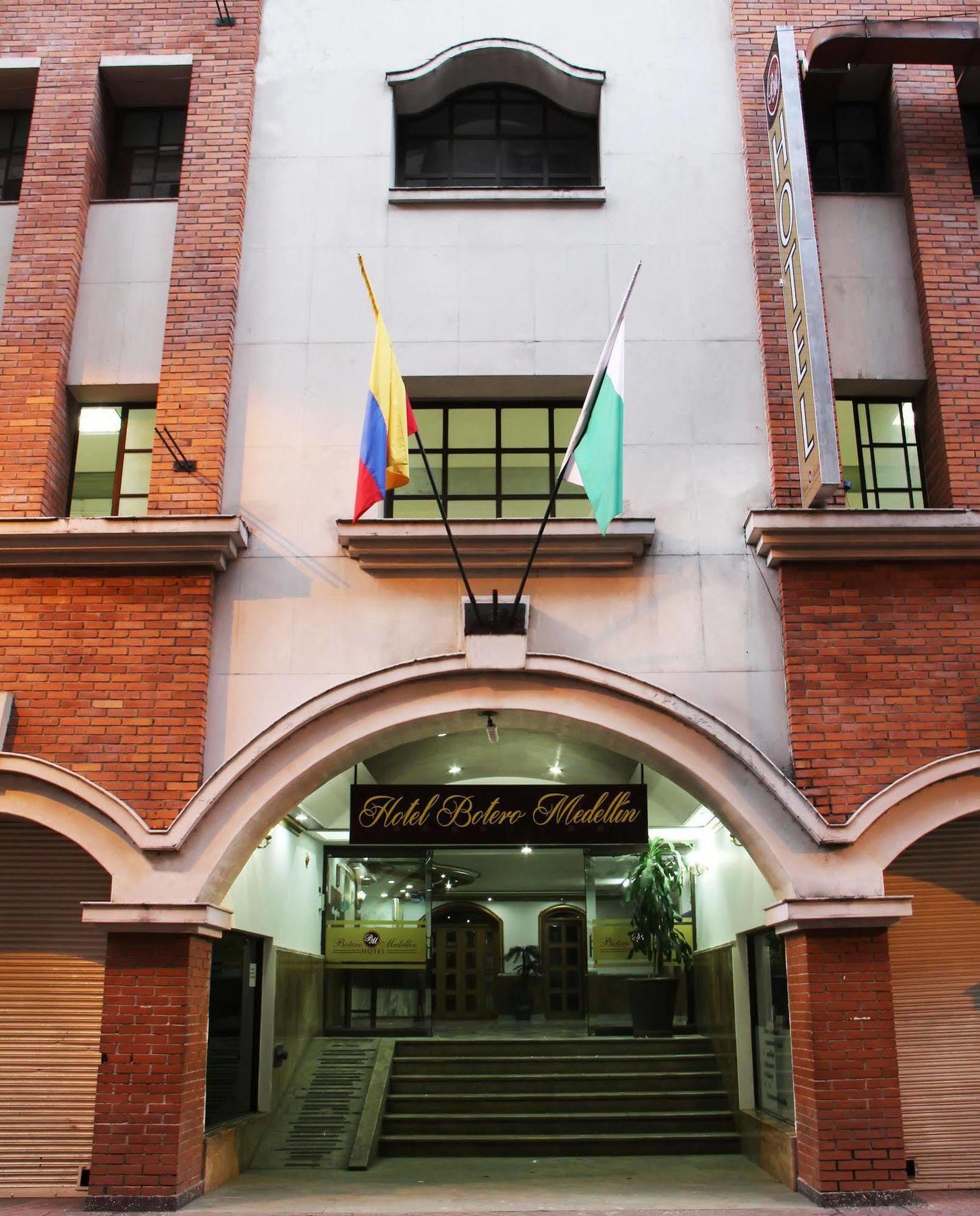 Ayenda 1235 Botero Hotel Medellin Ngoại thất bức ảnh