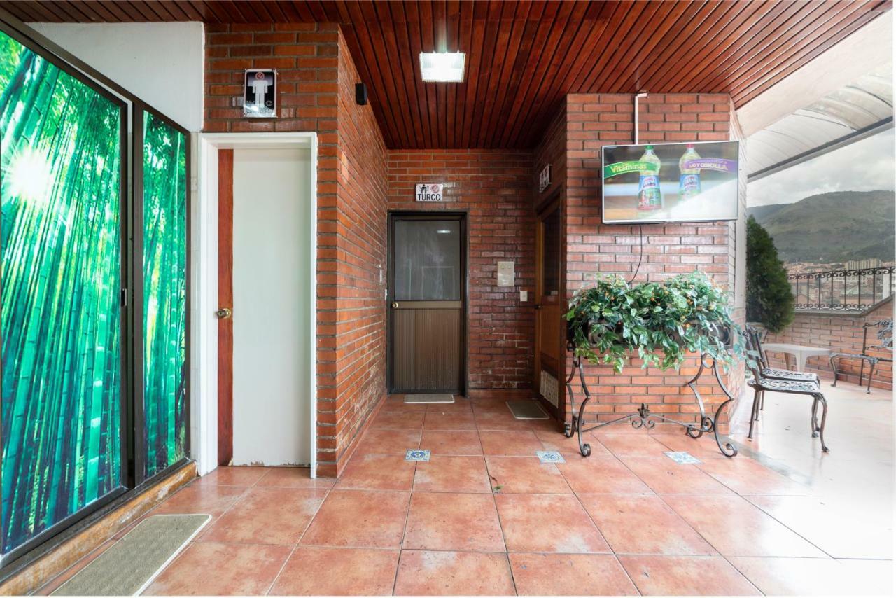 Ayenda 1235 Botero Hotel Medellin Ngoại thất bức ảnh