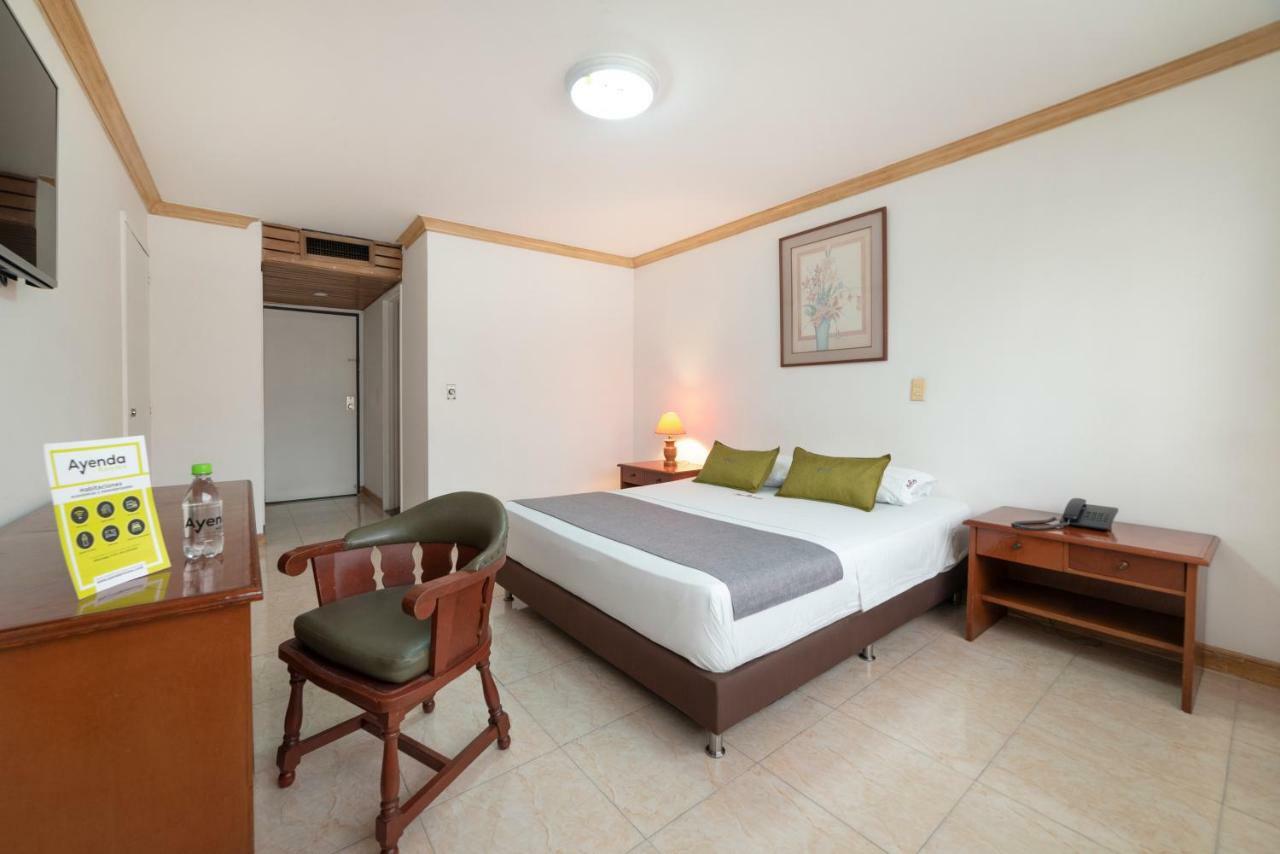 Ayenda 1235 Botero Hotel Medellin Ngoại thất bức ảnh