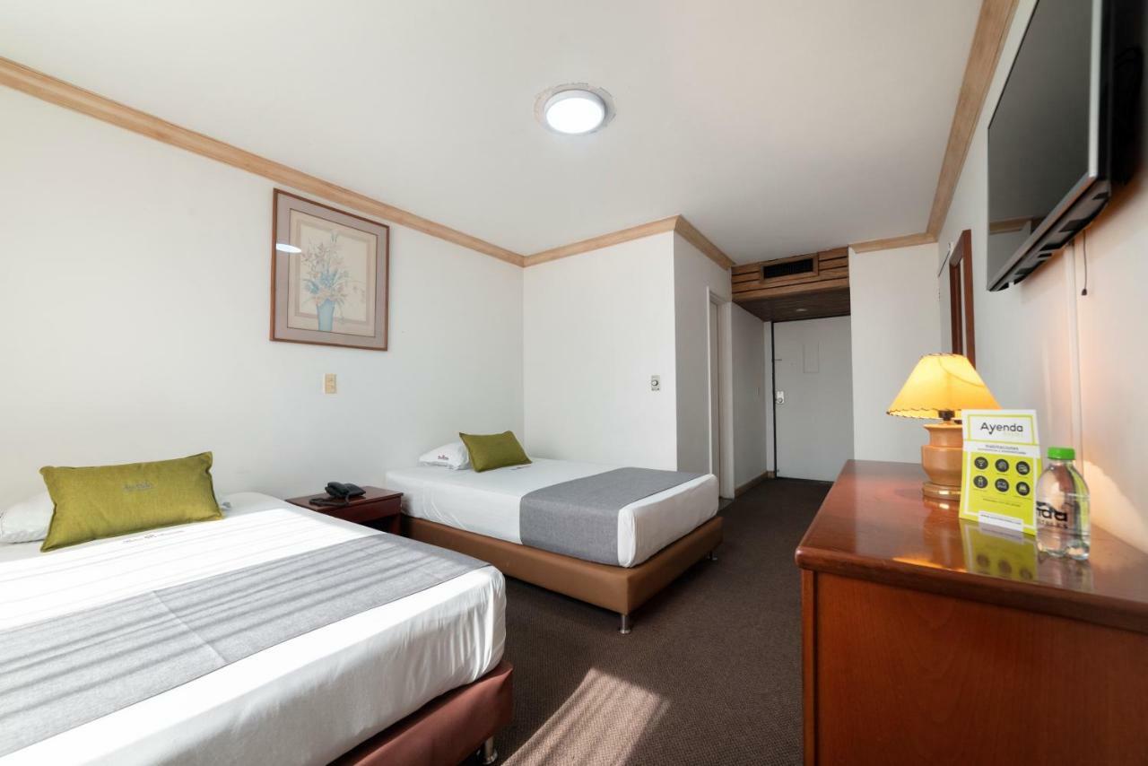 Ayenda 1235 Botero Hotel Medellin Ngoại thất bức ảnh