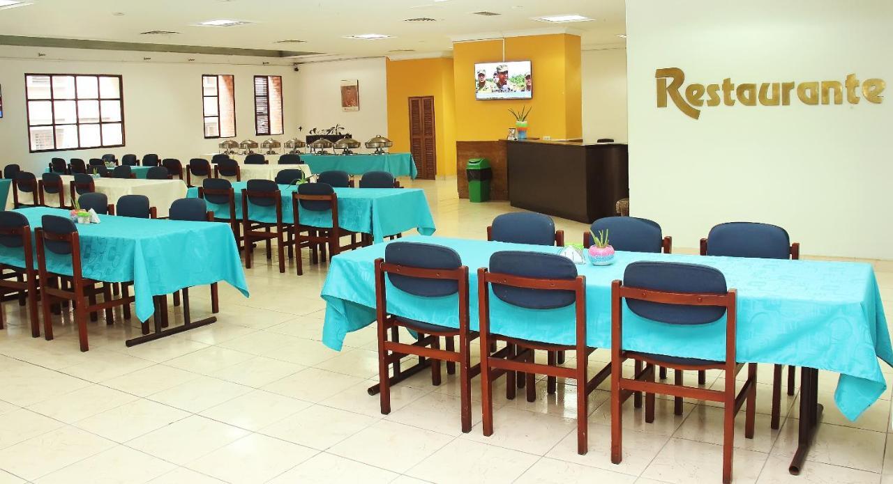 Ayenda 1235 Botero Hotel Medellin Ngoại thất bức ảnh